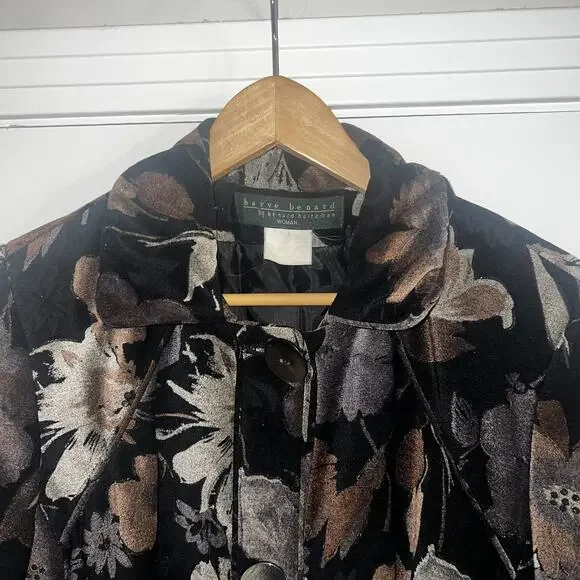 Sold - Picture 3 of 11